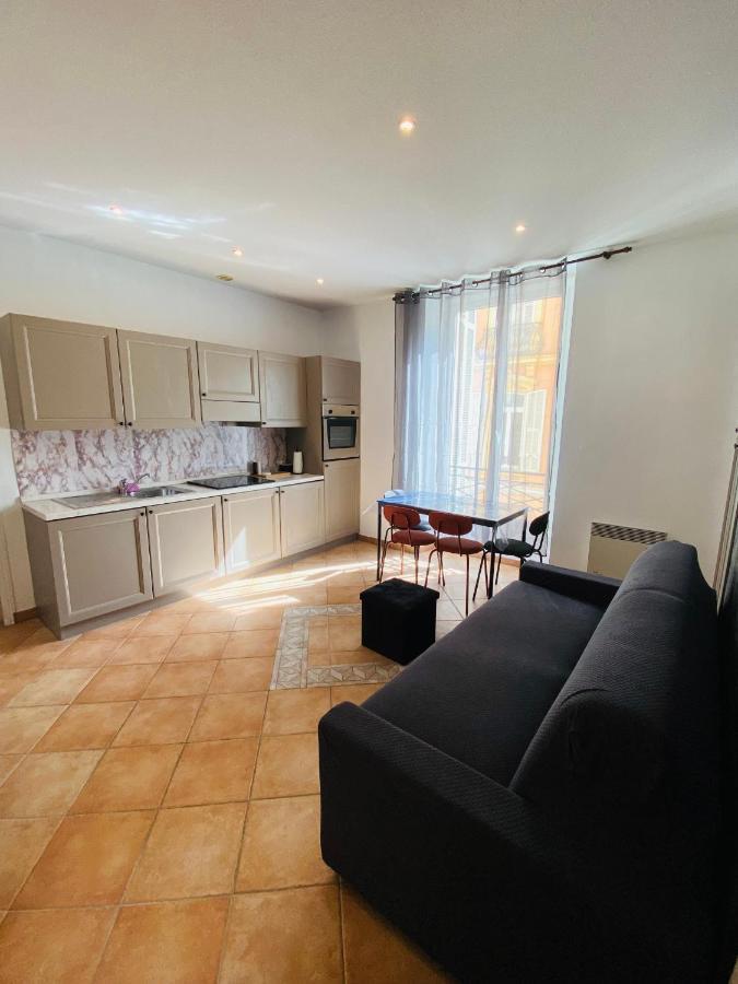 Corso Home- Central Apartment In Ментона Экстерьер фото